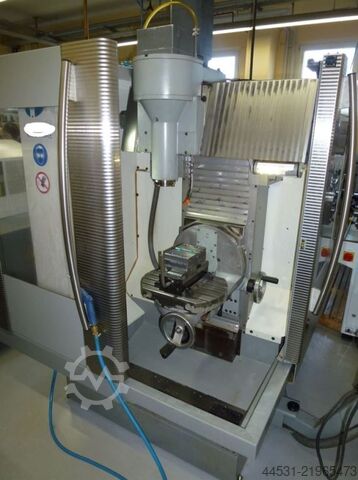 Universellt bearbetningscenter Deckel Maho DMU 35 M