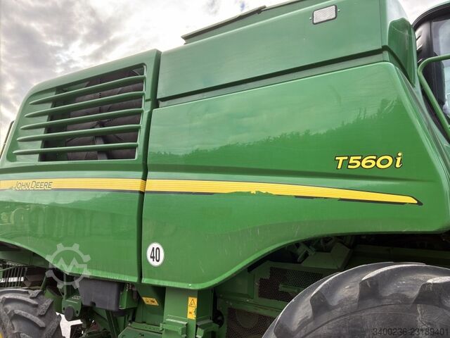  John Deere T560i
