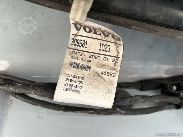 Volvo FH 460 Globetrotter / 759 000 km / Tachygraphe V2 / Climatisation nocturne / 2 réservoirs / Co Volvo FH 460 Globetrotter / 759 dkm / Tacho V2 / Nigh...