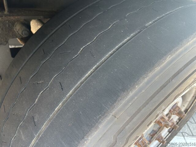Pacton T3 001 / Baú -> Danos / Freios a disco / Plataforma de carga não funcional Pacton T3 001 / Box -> Damage / Schade / Disk Brakes /...