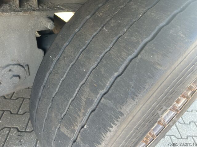 Pacton T3 001 / Baú -> Danos / Freios a disco / Plataforma de carga não funcional Pacton T3 001 / Box -> Damage / Schade / Disk Brakes /...