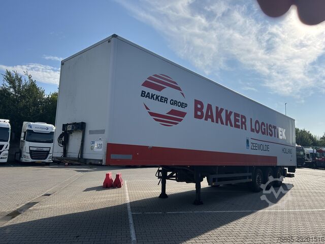 Pacton T3 001 / Baú -> Danos / Freios a disco / Plataforma de carga não funcional Pacton T3 001 / Box -> Damage / Schade / Disk Brakes /...