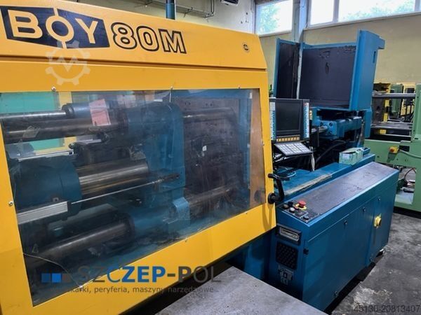 Macchina per stampaggio a iniezione Boy 80 M