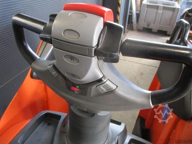 2020 TOYOTA LPE200 - 2452 TOYOTA LPE200