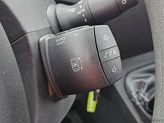 Kufor RENAULT MASTER 2.3 BE-COMBI Bakwagen!