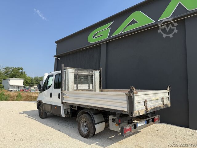 Carrinha basculante trilateral Iveco Daily 35C14 DOKA Kipper Euro6b ABS