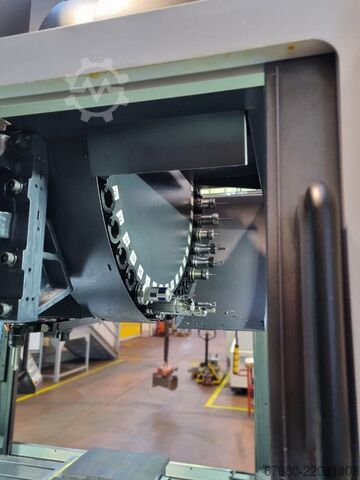 수직 머시닝 센터 Doosan Mynx 7500-II