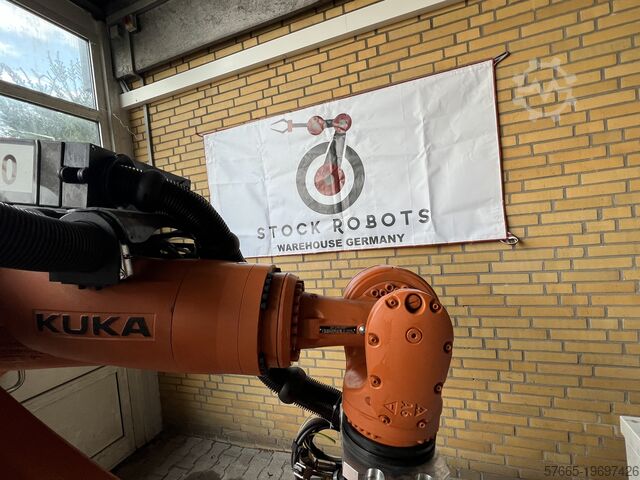 Industrijski roboti KUKA KR300 R2500 ULTRA KRC4
