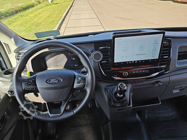 High-roof van FORD TRANSIT 2.0 L2H3 Xenon CarPlay!