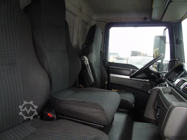 Навантажувальна платформа MAN TGM 19.290