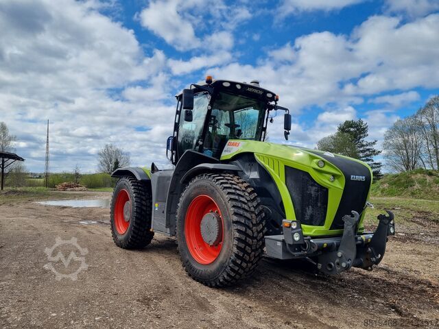 Traktor Claas Xerion 4000 VC