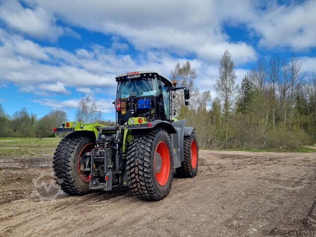 Traktor Claas Xerion 4000 VC