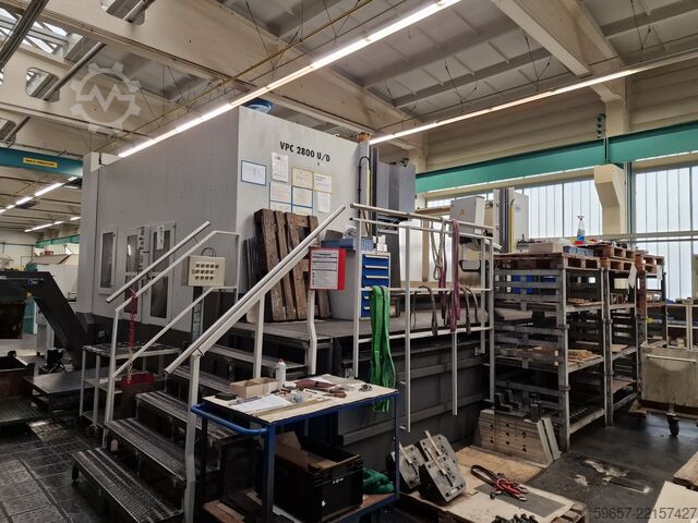 5-অক্ষ CNC মেশিনিং কেন্দ্র AXA VPC 2800 U