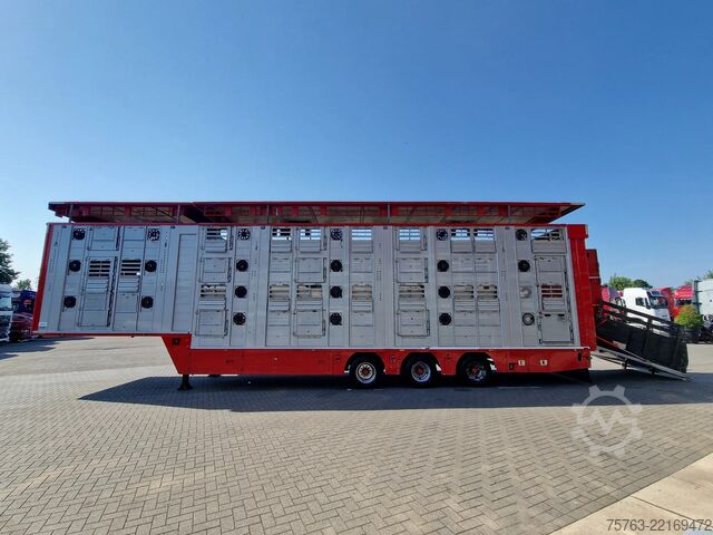 Перевезення великої рогатої худоби Finkl SAV35 - 3/3 deck livestock - Ventilation - Lift...