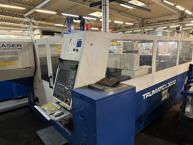 เครื่องตัดเลเซอร์ TRUMPF Trumatic L3030