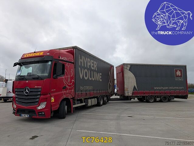 Posuvná plachta Mercedes-Benz Actros 2548