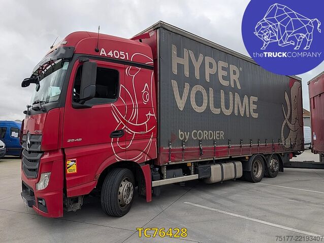 Posuvná plachta Mercedes-Benz Actros 2548