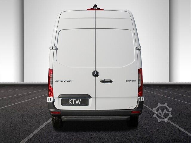 Fourgon Mercedes-Benz Sprinter 317 CDI,L2H2,Automatik,Kamera