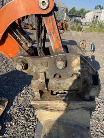 Mini-escavadora Hitachi Zaxis 48 U