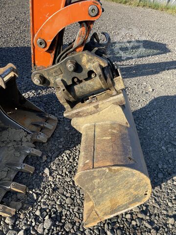 Mini-escavadora Hitachi Zaxis 48 U