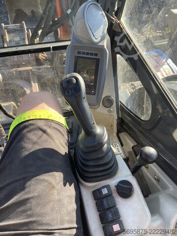 Mini-escavadora Hitachi Zaxis 48 U