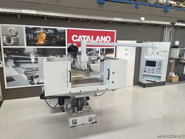 Universal CNC-Fräsmaschine AVIA FNE 40 Z