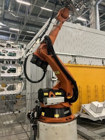 Industrieroboter KUKA KR 240 L180-2 2000 Seriennr. 913766