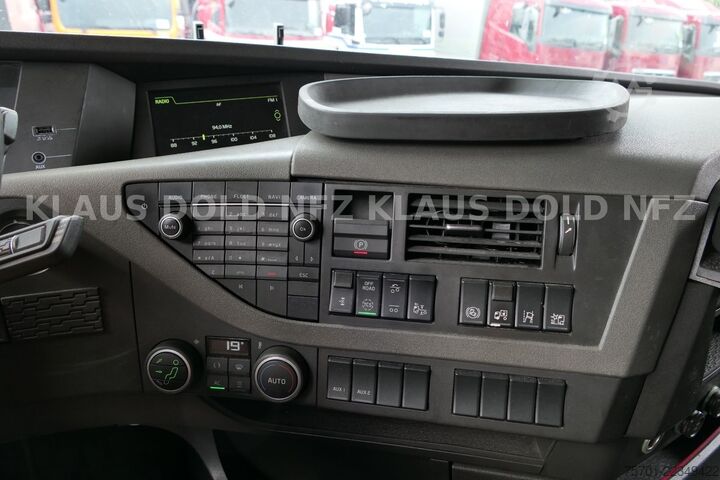 Vaihtolavakuorma-auto VOLVO FH 420 6x2 BDF Lift-/Lenkachse LBW Euro 6