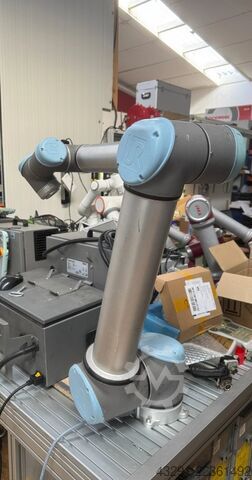 Industrijski robot Cobot Universal Robots UR10 CB2