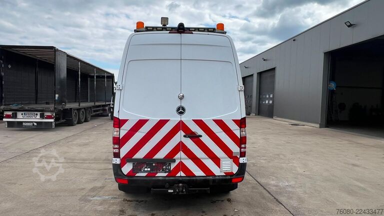 Pallbíll Mercedes-Benz Sprinter 519 (3.0 V6 / BELGIAN VAN / EURO 5 / M...