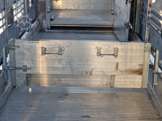 গবাদি পশু পরিবহন Pezzaioli SBA31 SR - NEW - 3+4 Floor - lift axle - liftin...
