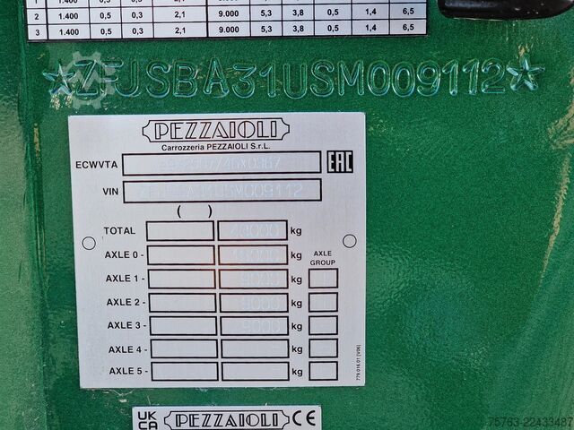 গবাদি পশু পরিবহন Pezzaioli SBA31 SR - NEW - 3+4 Floor - lift axle - liftin...