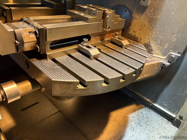 Univerzalni obradni centar DECKEL MAHO DMU 50 T