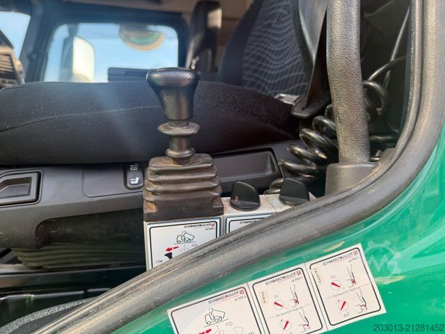 Tipper truck MERCEDES-BENZ Arocs 4145 8X6 Kipper Schwarzmüller