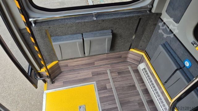 Microbuz MERCEDES-BENZ Sprinter 517 Heckniederflur Vorlauffahrzeug