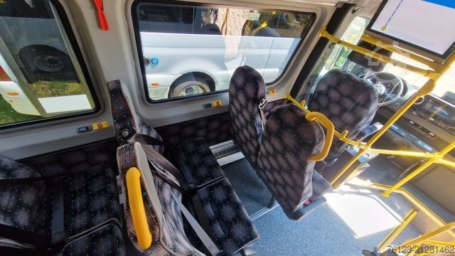 Microbuz MERCEDES-BENZ Sprinter 517 Heckniederflur Vorlauffahrzeug