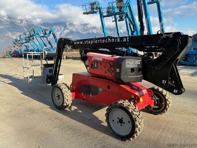 Ključavničasto teleskopsko platformo Manitou ManGo12