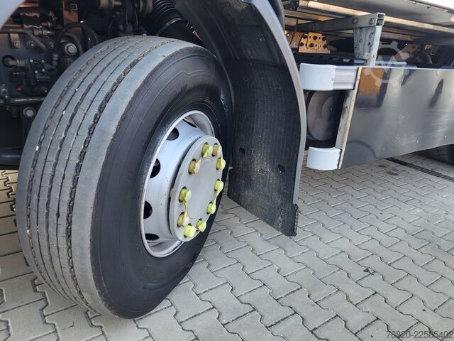  Renault D26 Wide FAUN