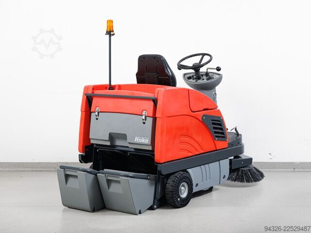 Hako Jonas 980 V măturătoare pe benzină Hako Jonas 980 V Benzin - 425h - 7200m²/h