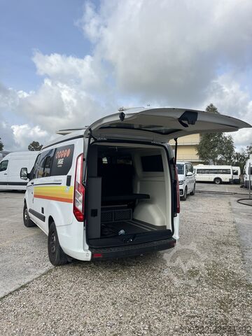 Kemperis/kemperis automobīlis 2022 Ford Panama | Manuale | Tetto a Soffietto