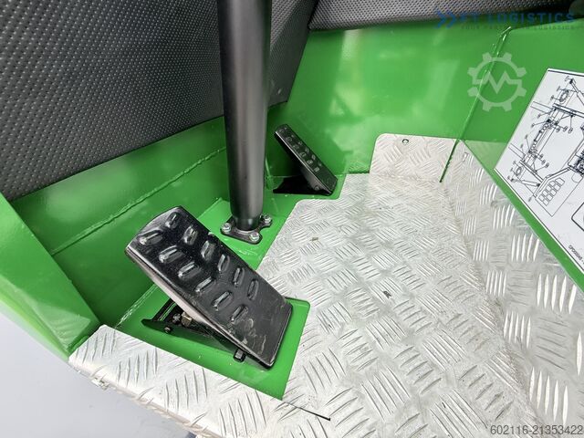 Dört yollu forklift Combilift C3000 DIESEL TRIPLEX 4900 POSITIONER