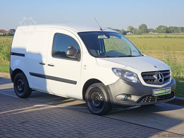 Kofer MERCEDES-BENZ CITAN 108 CDI LONG Navi Airco NAP!