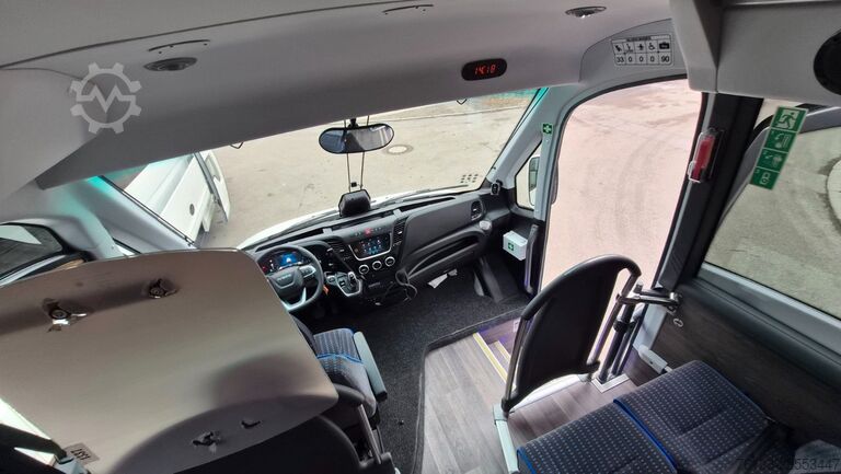 Minibus IVECO 2x Daily 70 Lagerfahrzeug Ferqui Sunrise 2,5 m B