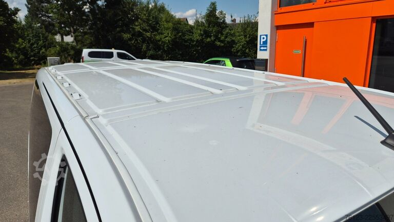 Minibus Citroën SpaceTourer Opel Zafira Plus M 9 Sitzer