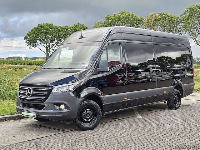 ハイルーフステーションワゴン MERCEDES-BENZ SPRINTER 319 L3H2 Maxi LED Mbux10