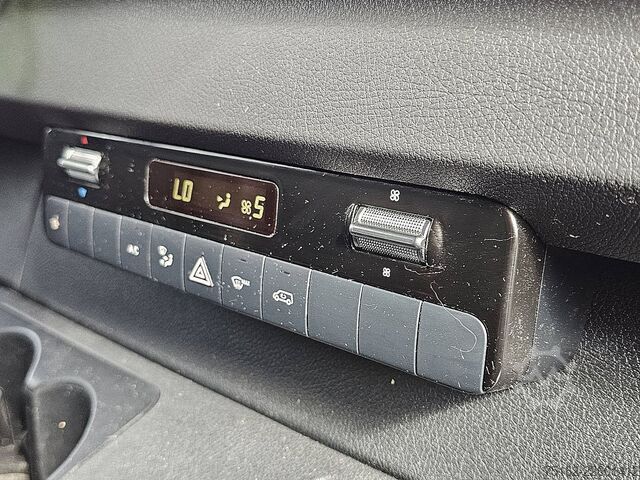 ハイルーフステーションワゴン MERCEDES-BENZ SPRINTER 319 L3H2 Maxi LED Mbux10