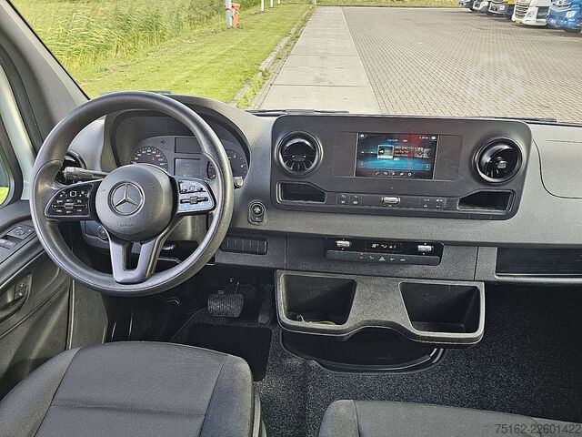 Ferðatösku MERCEDES-BENZ SPRINTER 314