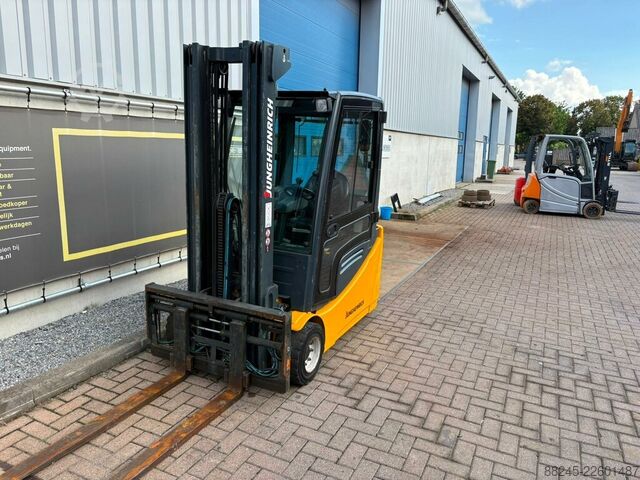 VS-22983 elektrischer Triplex-Gabelstapler Jungheinrich EGFG220 JUNGHEINRICH EGFG220