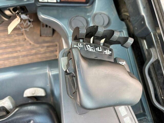 VS-22983 elektrischer Triplex-Gabelstapler Jungheinrich EGFG220 JUNGHEINRICH EGFG220