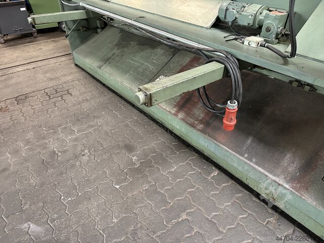 Foarfecă hidraulică tip ghilotină LVD HSL 31/6